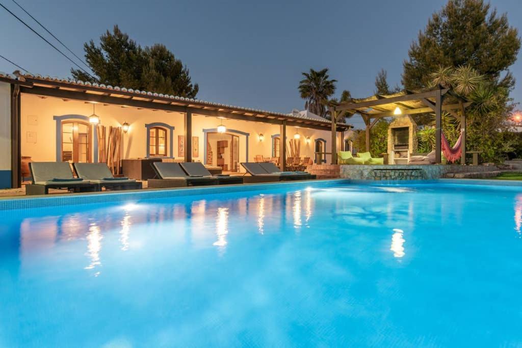 Villa Charme بيرا المظهر الخارجي الصورة